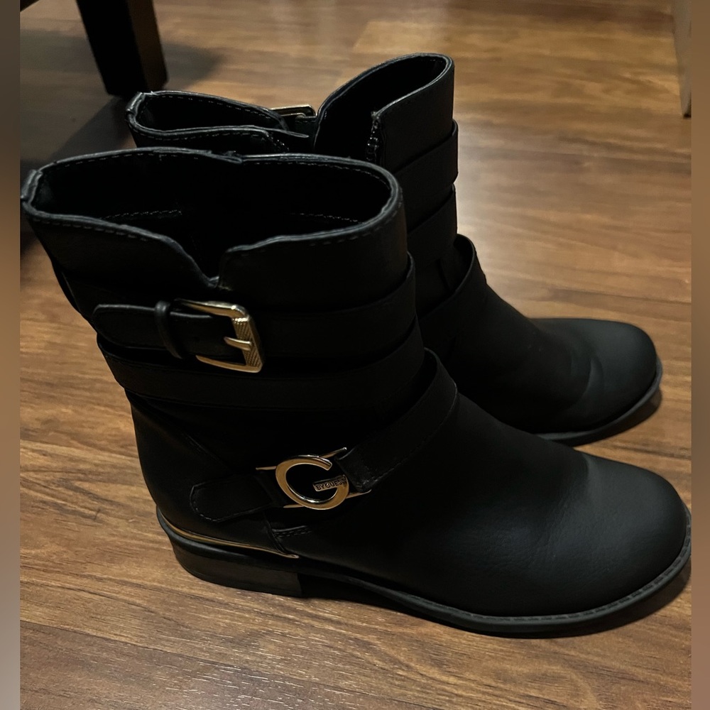 Guess Harlin Booties 6.5